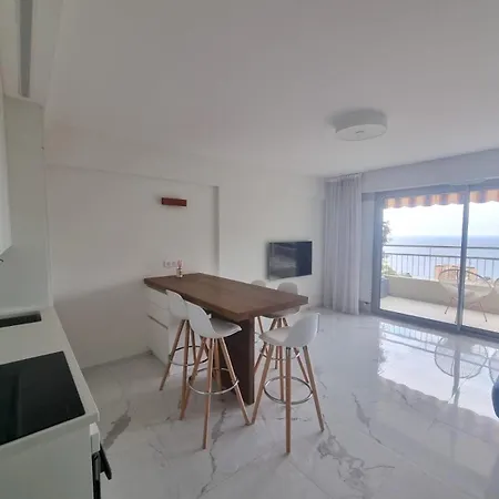 Monaco Guynemer Terrasse Et Parking *
